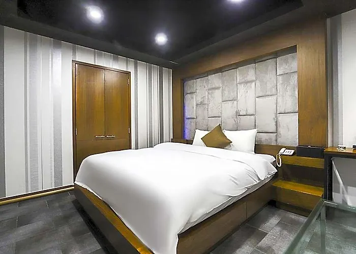 Hotel Tj