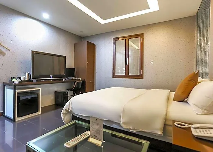 Tj Hotel